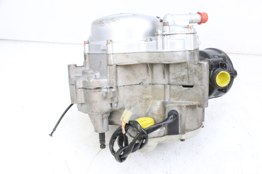photo de MOTOR YAMAHA TZR 50 (2008 - 2016) - Outro ângulo de visão