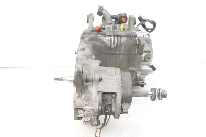 photo de MOTOR SUZUKI UH BURGMAN 125 (2002 - 2006) - Vista de perto