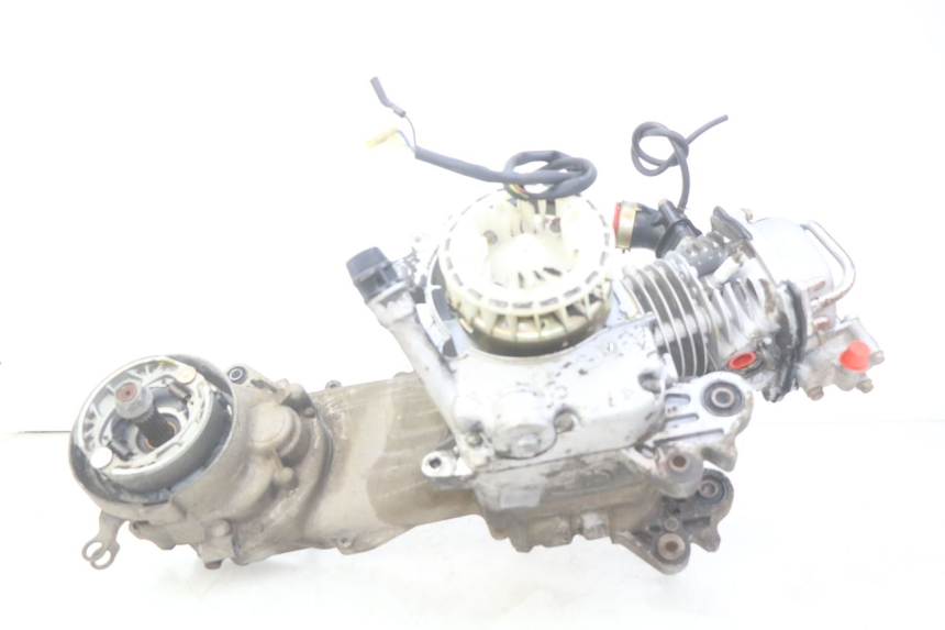 photo de MOTOR PEUGEOT V-CLIC VCLIC 50 (2007 - 2013) - Outro ângulo de visão
