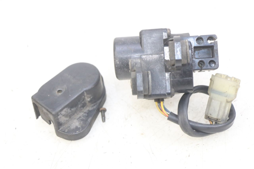 photo de MOTOR VÁLVULA ESCAPE HONDA FES PANTHEON 2T 125 (1998 - 2002) - Zoom do estado de desgaste