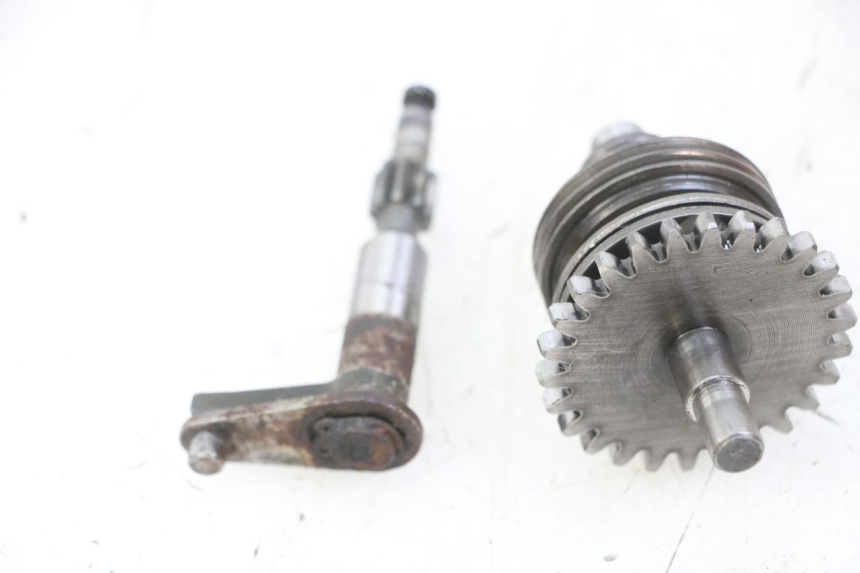 photo de MOTOR VÁLVULA ESCAPE HONDA MTX TC02 125 (1987 - 1989) - Outro ângulo de visão