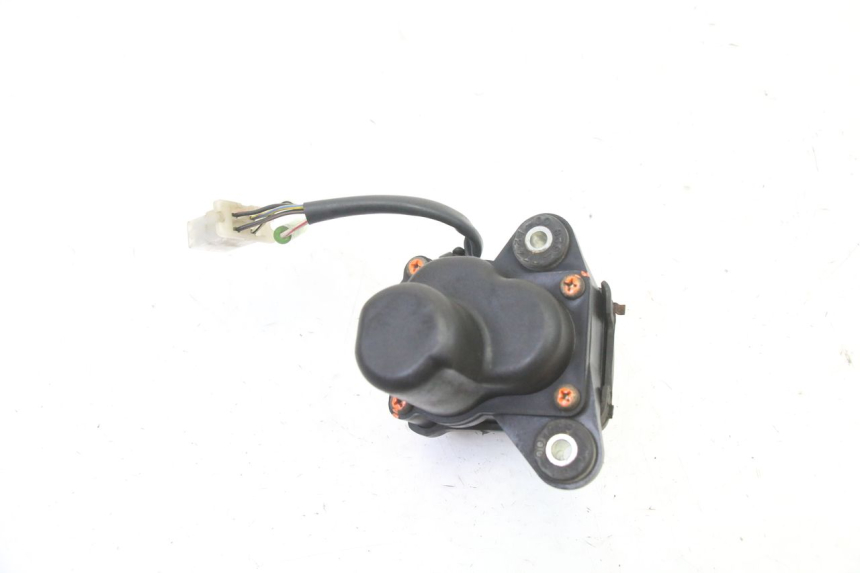 photo de MOTOR VÁLVULA ESCAPE YAMAHA TDR DELTABOX 125 (1997 - 2003) - Outro ângulo de visão