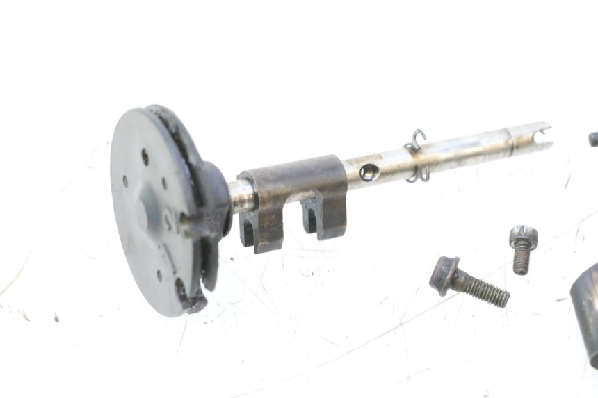 photo de MOTOR VÁLVULA DE ESCAPE YAMAHA WAVE RUNNER GP R 1200 (2000 - 2003) - Detalhes característicos