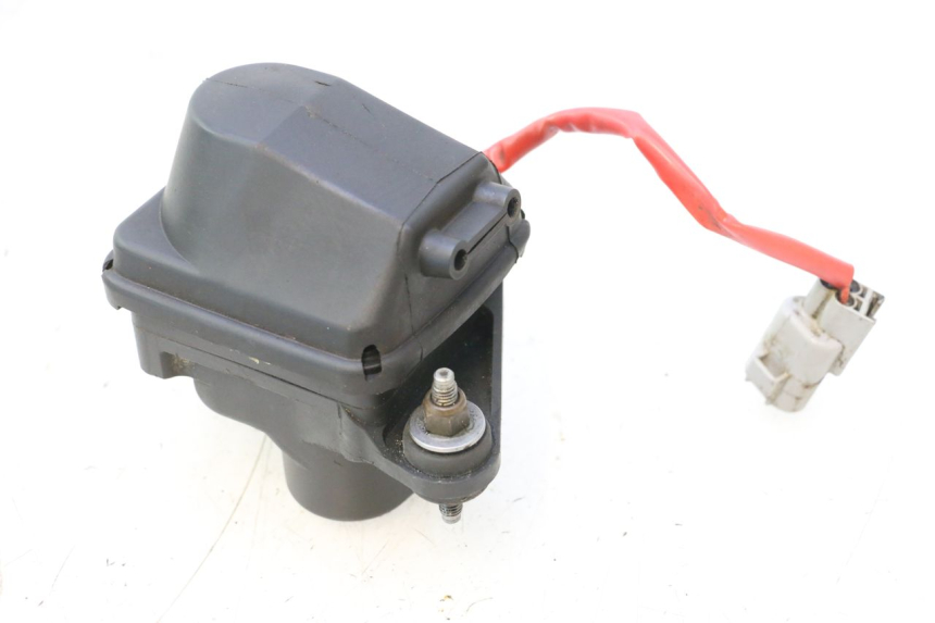 photo de MOTOR VÁLVULA DE ESCAPE YAMAHA WAVE RUNNER GP R 1200 (2000 - 2003) - Detalhe da peça
