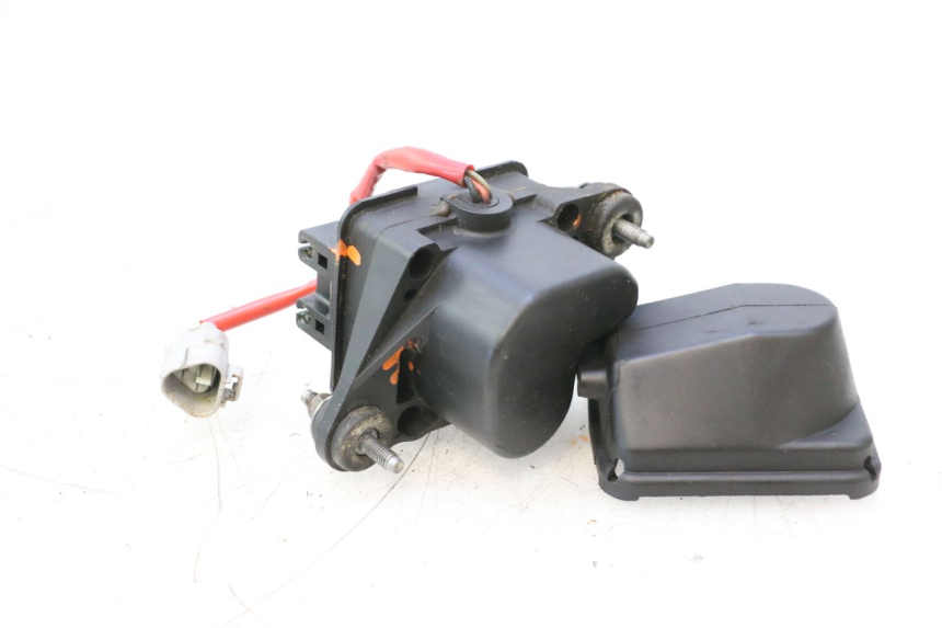 photo de MOTOR VÁLVULA DE ESCAPE YAMAHA WAVE RUNNER GP R 1200 (2000 - 2003) - Zoom do estado de desgaste