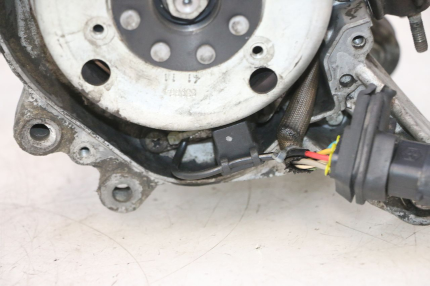 photo de MOTOR PIAGGIO VESPA LX 2T 50 (2005 - 2013) - Ângulo alternativo