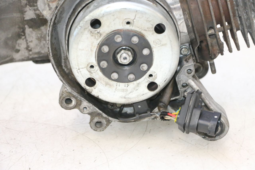 photo de MOTOR PIAGGIO VESPA LX 2T 50 (2005 - 2013) - Vista principal