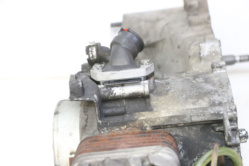 photo de MOTOR PIAGGIO VESPA S 2T 50 (2007 - 2014) - Detalhes característicos