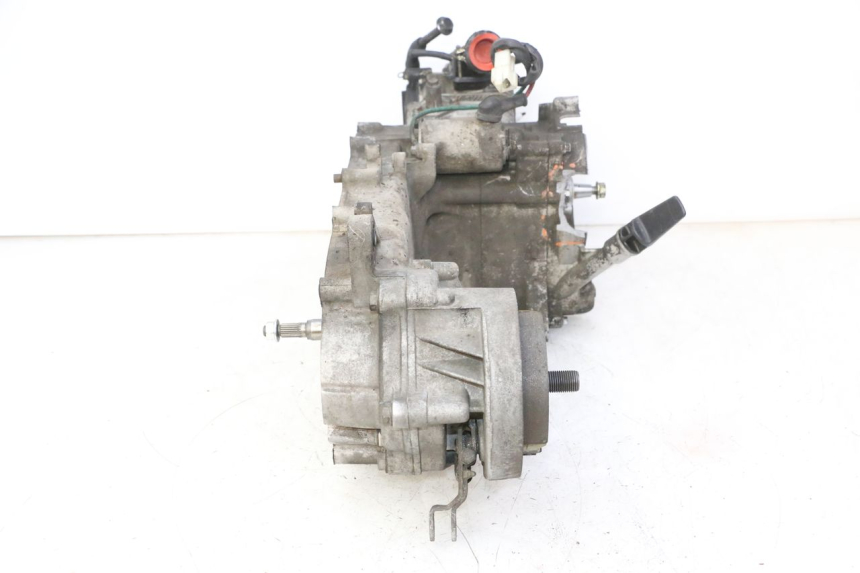 photo de MOTOR PEUGEOT VIVACITY NEW 4T 50 (2008 - 2017) - Ângulo alternativo