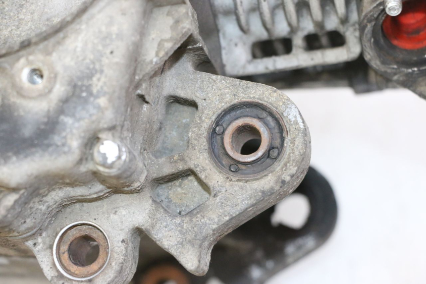 photo de MOTOR PEUGEOT VIVACITY NEW 4T 50 (2008 - 2017) - Pontos de fixação