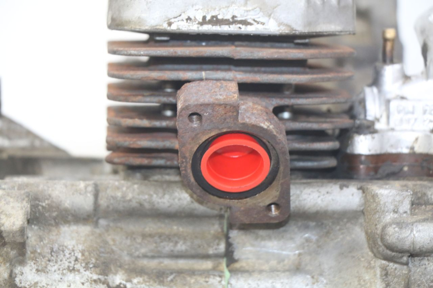 photo de MOTOR PEUGEOT VIVACITY 50 (1998 - 2003) - Vista de perto