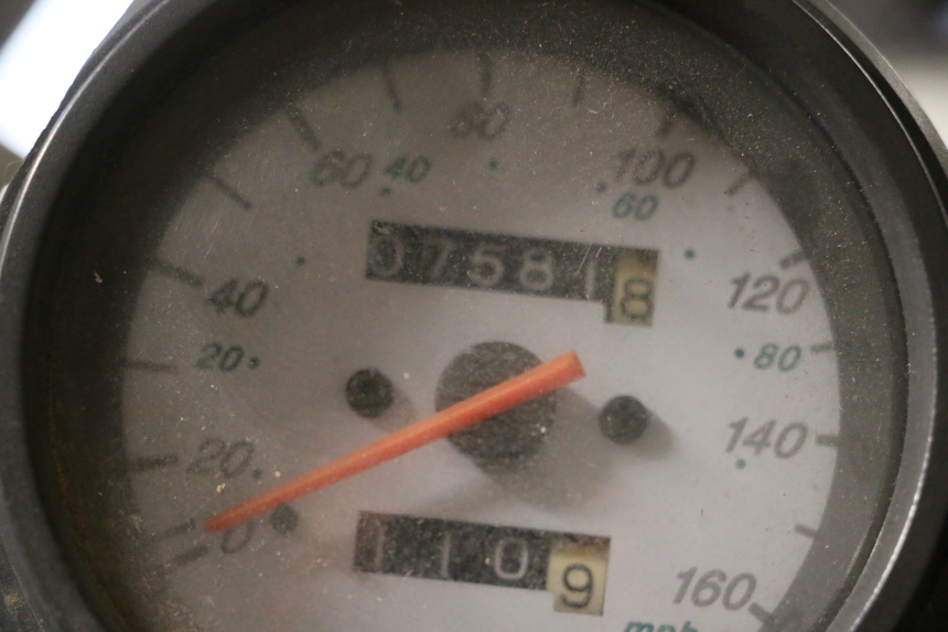 photo de MOTOR DAELIM VJ ROADWIN FI 125 (2008 - 2017) - Estado da superfície