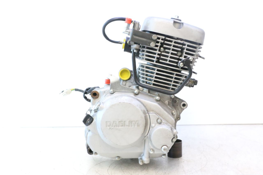 photo de MOTOR DAELIM VJ ROADWIN 125 (2004 - 2007) - Vista principal