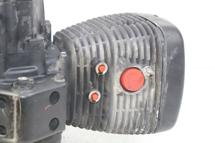 photo de MOTOR DAELIM VL DAYSTAR 125 (2000 - 2011) - Outro ângulo de visão