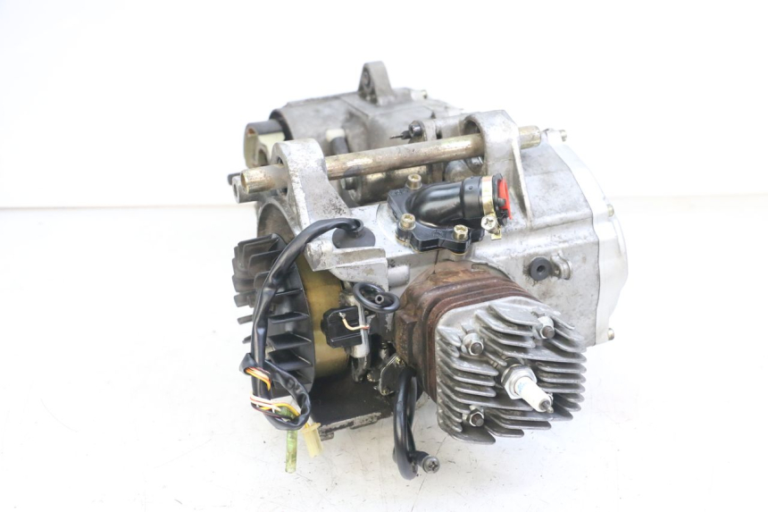 photo de MOTOR YAMAHA WHY 50 (1998 - 2000) - Ampliação dos componentes