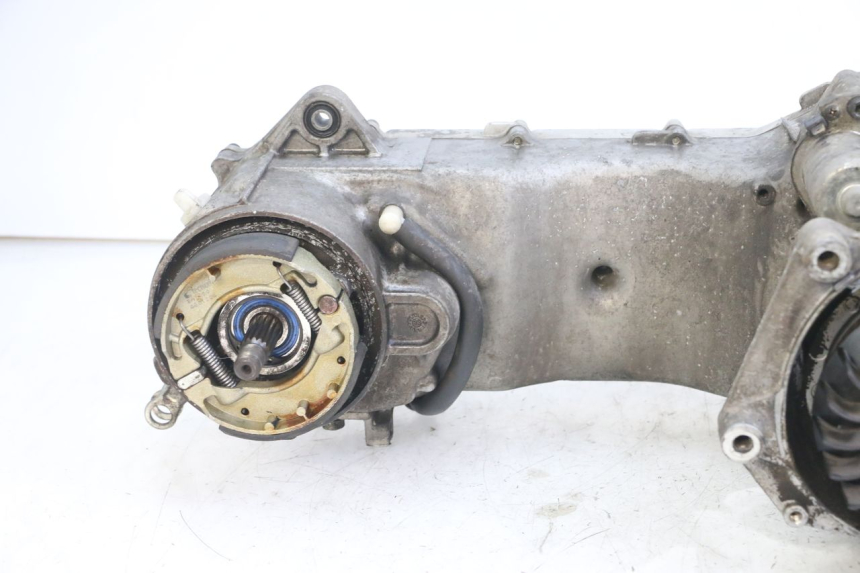 photo de MOTOR YAMAHA WHY 50 (1998 - 2000) - Vista de perto