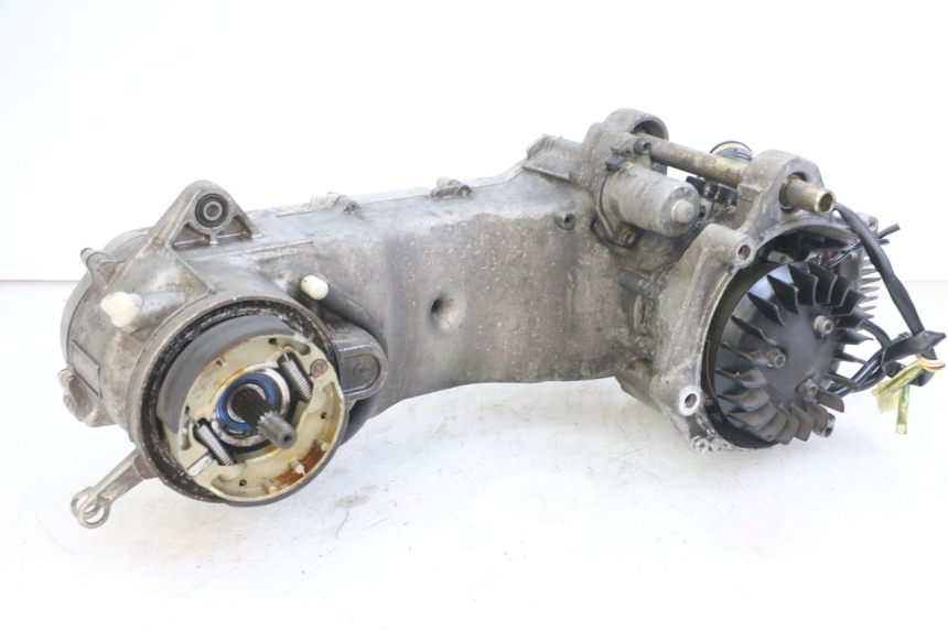 photo de MOTOR YAMAHA WHY 50 (1998 - 2000) - Outro ângulo de visão
