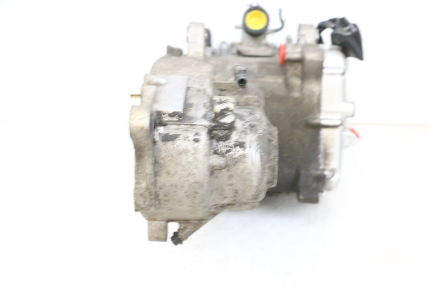 photo de MOTOR YAMAHA X-MAX XMAX 125 (2010 - 2013) - Estado da superfície