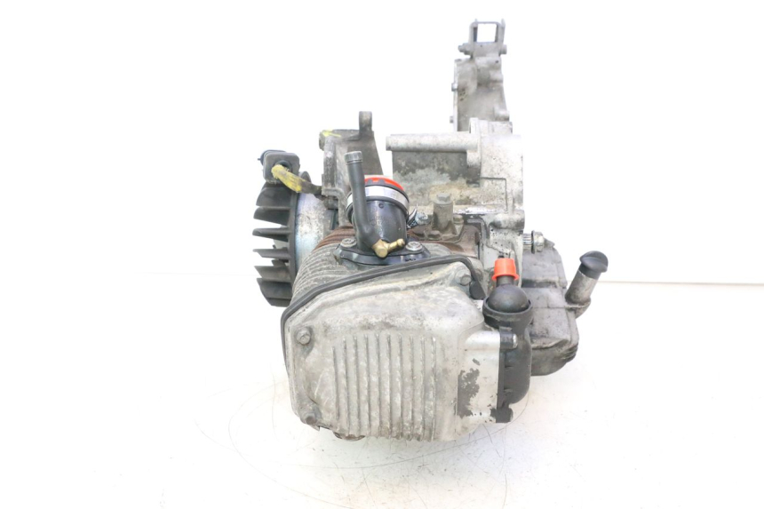 photo de MOTOR PIAGGIO X8 STREET 125 (2006 - 2007) - Detalhes característicos