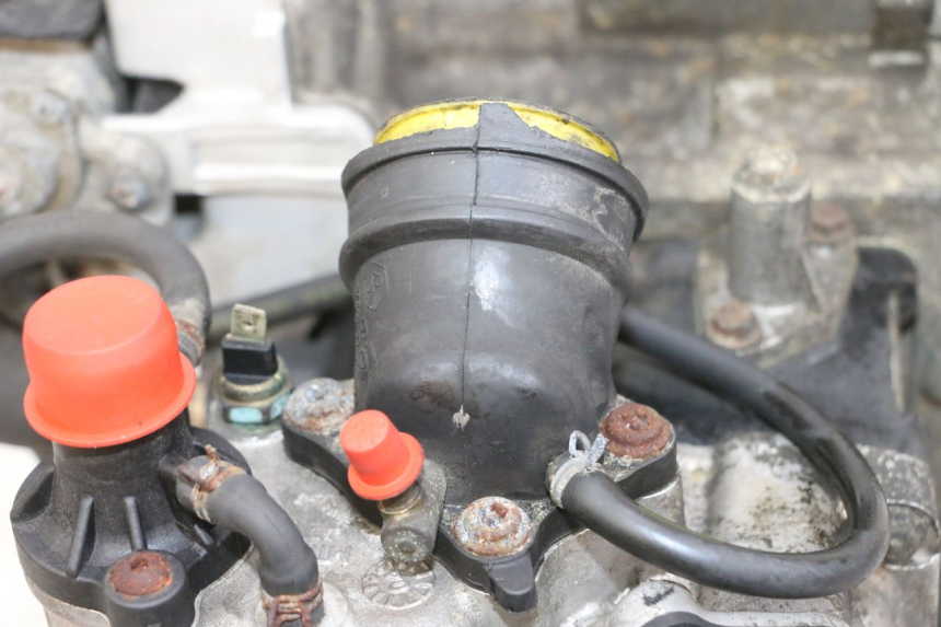 photo de MOTOR PIAGGIO X8 125 (2004 - 2007) - Detalhes característicos