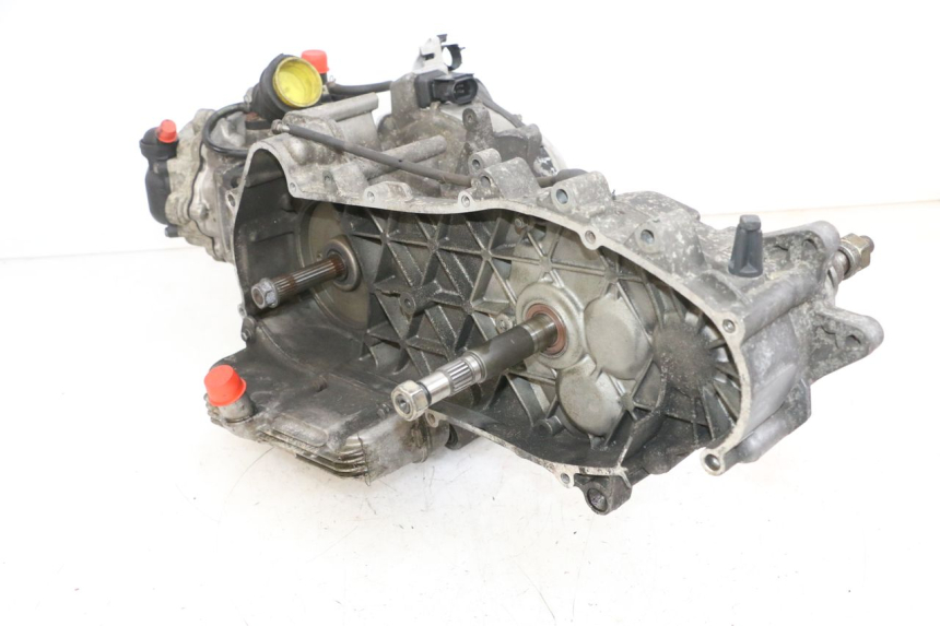 photo de MOTOR PIAGGIO X8 125 (2004 - 2007) - Pontos de fixação