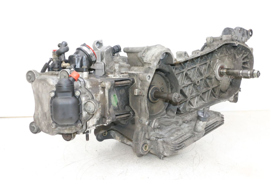 photo de MOTOR PIAGGIO X8 125 (2004 - 2007) - Outro ângulo de visão