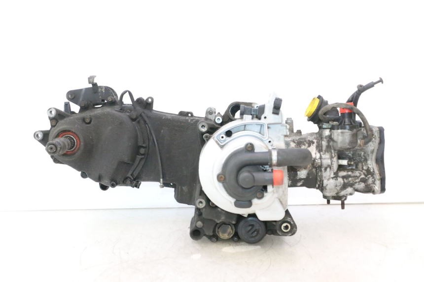 photo de MOTOR PIAGGIO X9 AMALFI 180 (2000 - 2003) - Vista de perto