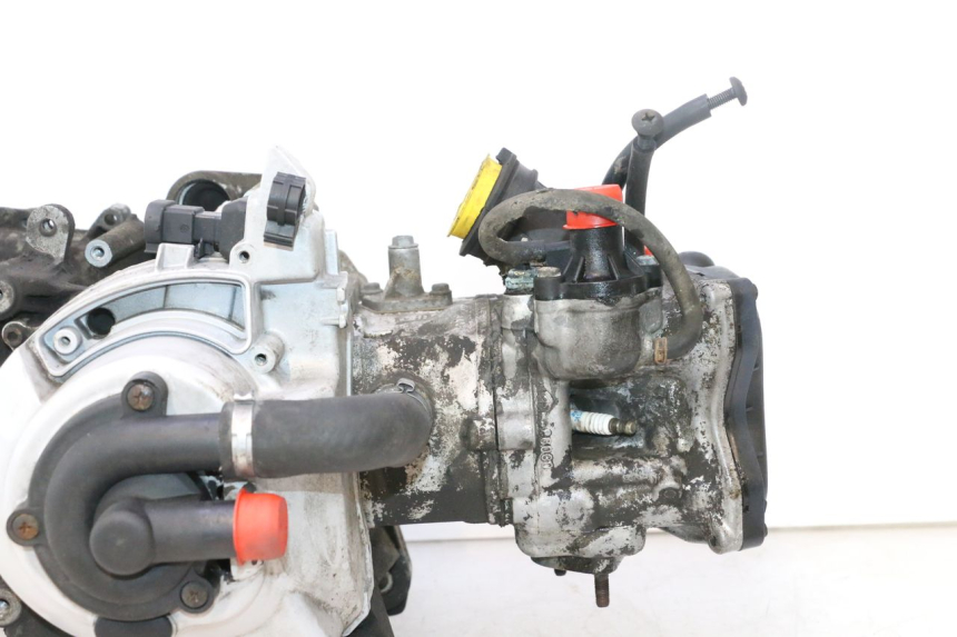 photo de MOTOR PIAGGIO X9 AMALFI 180 (2000 - 2003) - Inspeção visual
