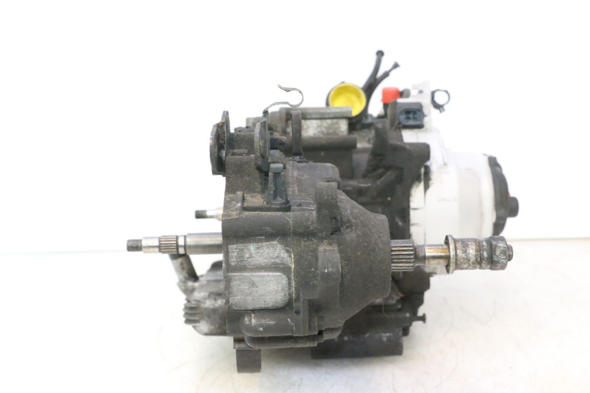 photo de MOTOR PIAGGIO X9 AMALFI 180 (2000 - 2003) - Ângulo alternativo