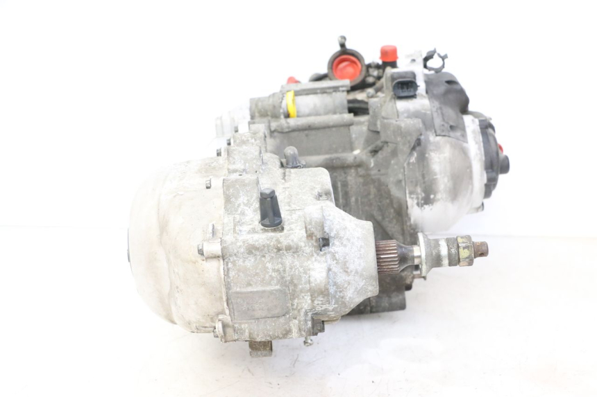 photo de MOTOR PIAGGIO X9 EVOLUTION 125 (2003 - 2007) - Estado da superfície