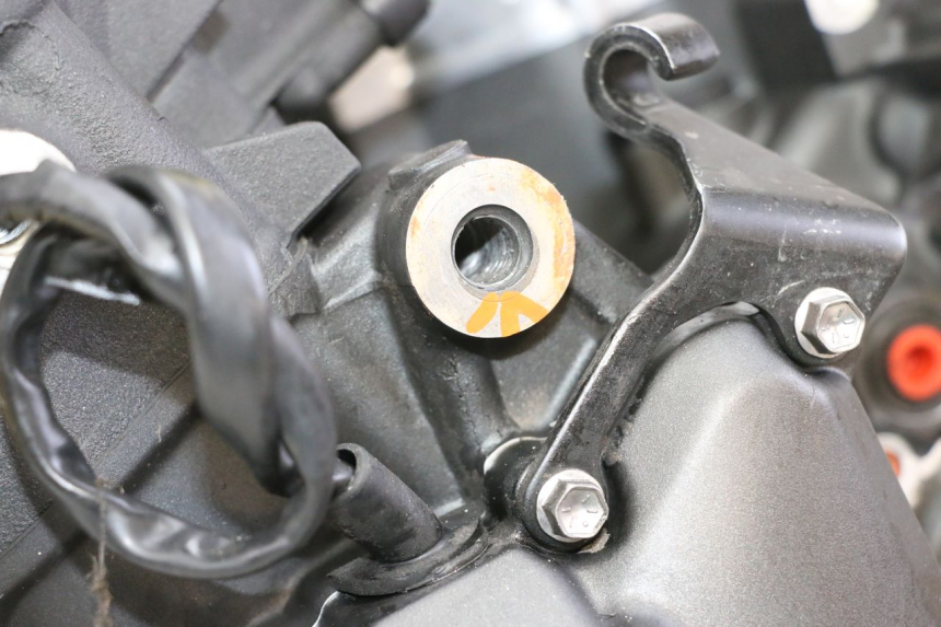 photo de MOTOR YAMAHA XJ6 ABS 600 (2008 - 2016) - Pontos de fixação