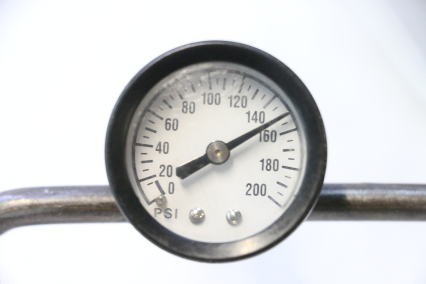 photo de MOTOR YAMAHA XJR 1300 (1998 - 2002) - Pontos de fixação
