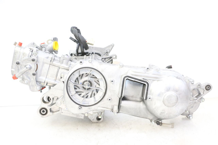 photo de MOTOR YAMAHA XMAX X-MAX 125 (2021 - 2025) - Vista principal