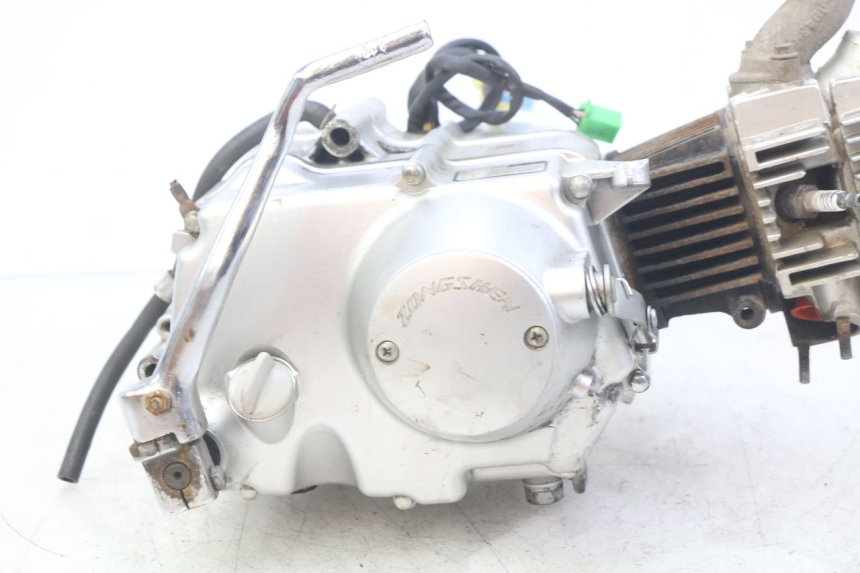 photo de MOTOR ZHEJIANG XMOTOS XB-81 50 - Vista do produto