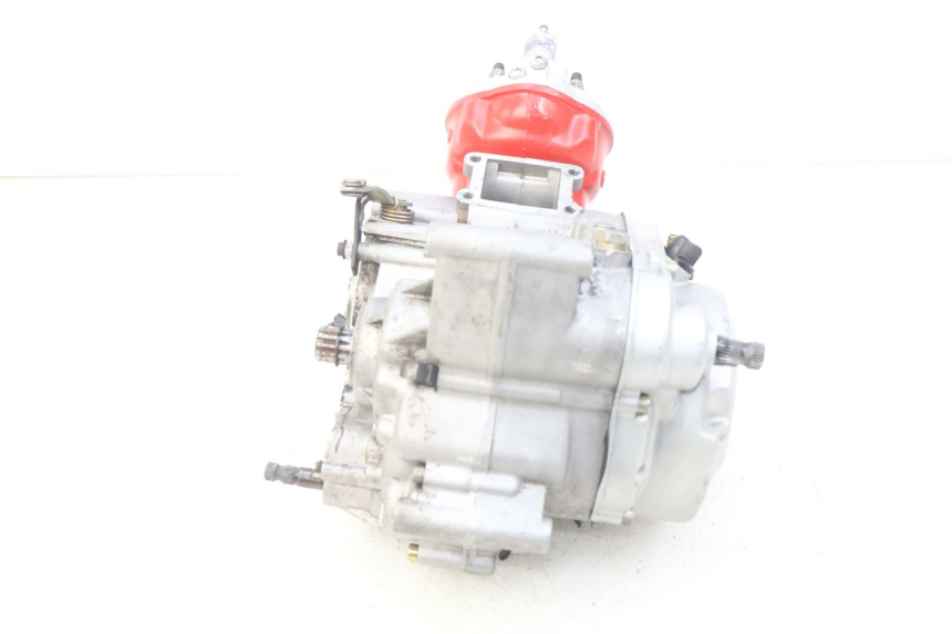 photo de MOTOR PEUGEOT XP6 50 (1997 - 2003) - Inspeção visual