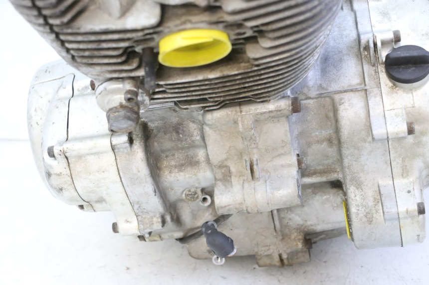 photo de MOTOR YAMAHA XV VIRAGO 535 (1988 - 2004) - Vista de perto