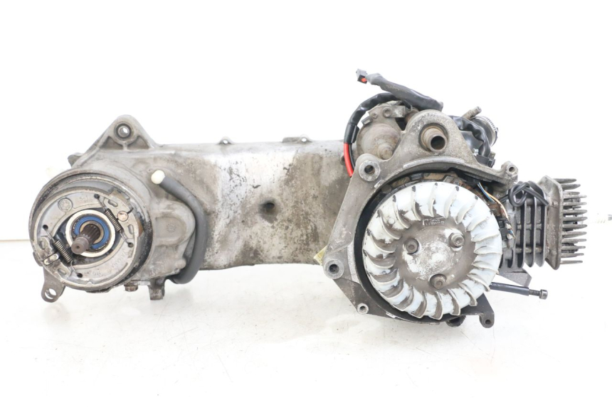 photo de MOTOR YAMAHA YN NEO'S 50 (1997 - 2004) - Detalhes característicos