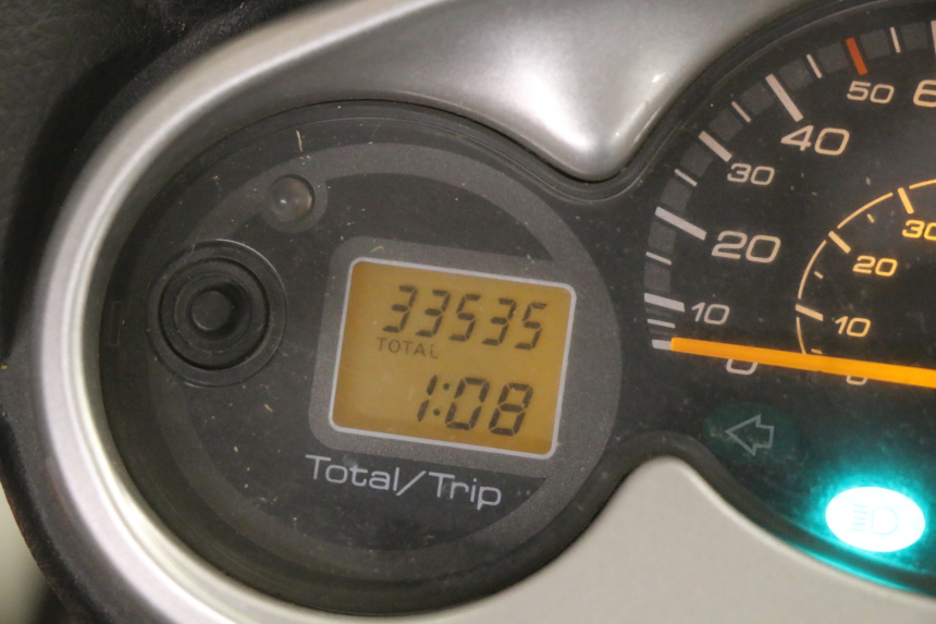 photo de MOTOR YAMAHA YP MAJESTY 125 (2007 - 2010) - Zoom de qualidade