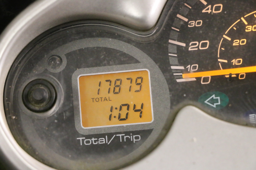 photo de MOTOR YAMAHA YP MAJESTY 125 (2007 - 2010) - Zoom do estado de desgaste