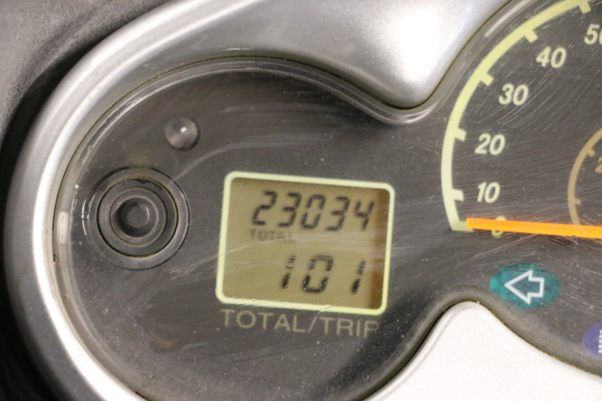 photo de MOTOR YAMAHA YP MAJESTY 125 (2002 - 2006) - Detalhe da peça