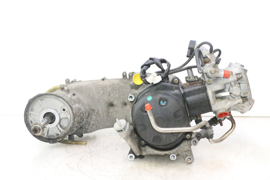 photo de MOTOR YAMAHA YP MAJESTY 125 (2002 - 2006) - Detalhes característicos
