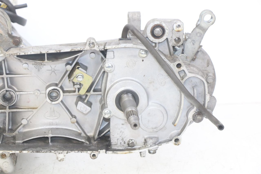 photo de MOTOR YIYING YY125T 125 (2006 - 2014) - Ângulo alternativo