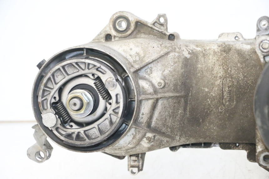 photo de MOTOR PIAGGIO ZIP 4T 50 (2018 - 2020) - Detalhes característicos
