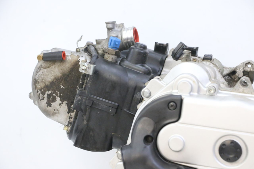 photo de MOTOR PIAGGIO ZIP 4T 50 (2018 - 2020) - Ângulo alternativo