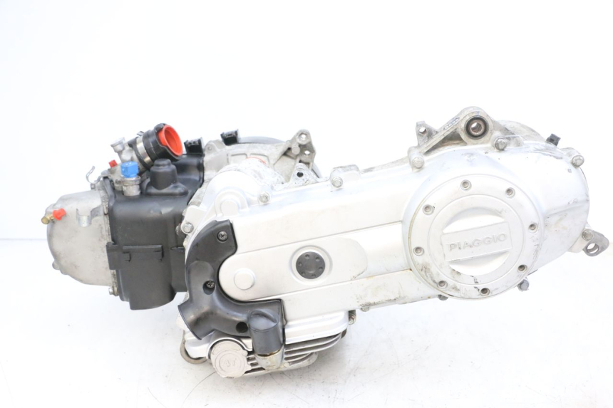 photo de MOTOR PIAGGIO ZIP 4T 50 (2018 - 2020) - Vista principal