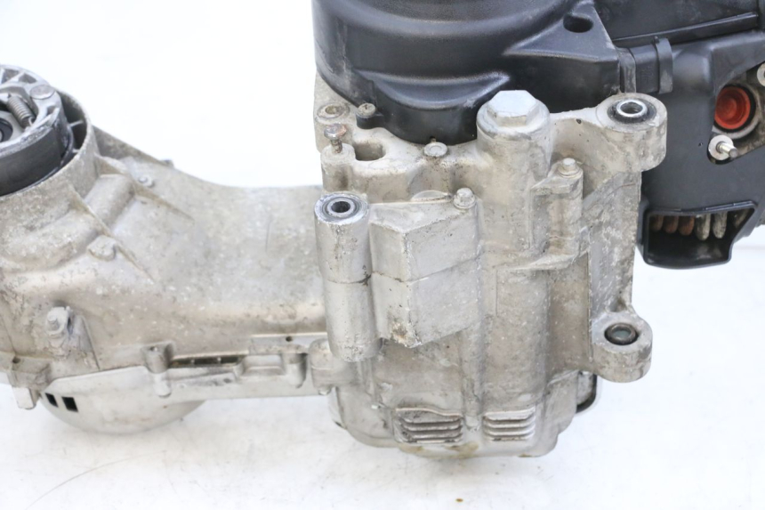 photo de MOTOR PIAGGIO ZIP 4T 50 (2018 - 2020) - Outro ângulo de visão