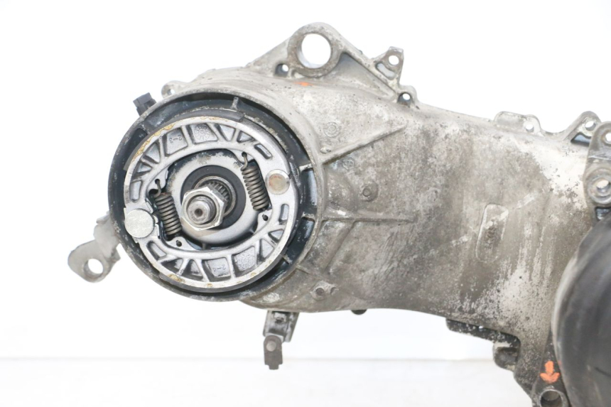 photo de MOTOR PIAGGIO ZIP 4T 50 (2018 - 2020) - Vista de perto
