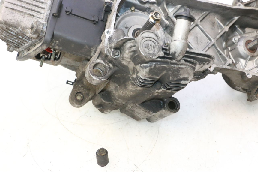 photo de MOTOR PIAGGIO ZIP 4T 50 (2006 - 2017) - Outro ângulo de visão