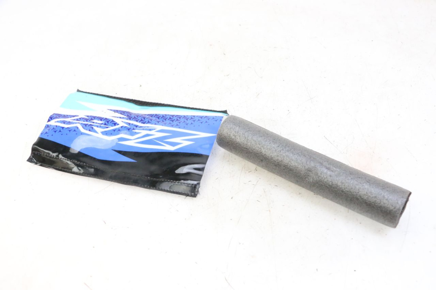 photo de ESPUMA DE GUIDÃO APOLLO RFZ 125 - Pontos de fixação