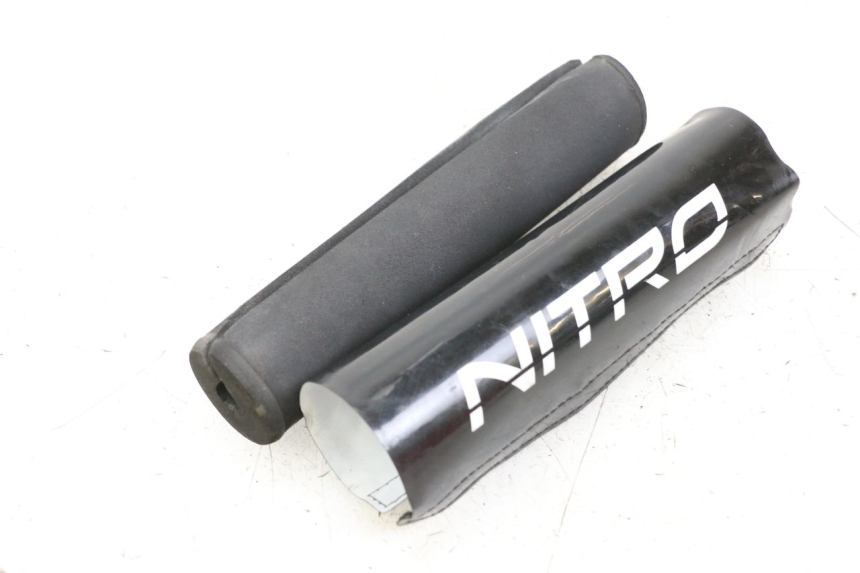 photo de ESPUMA DE GUIDÃO NITRO MOTORS THUNDER 125 - Outro ângulo de visão